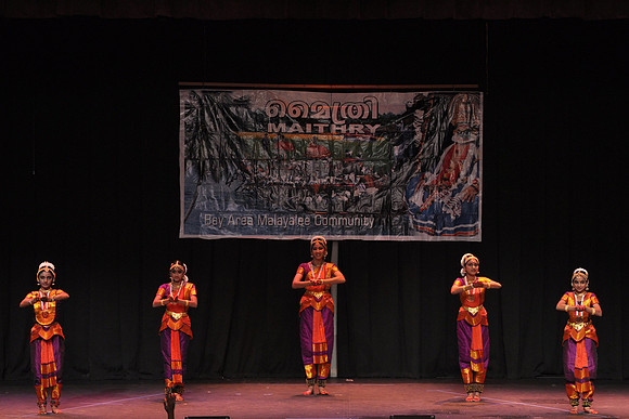 Very nice synchronization in performance